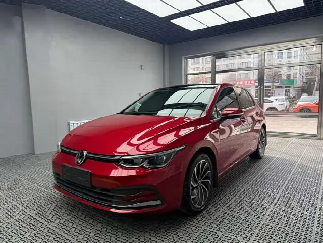 Volkswagen Golf 2021, 53 800 км