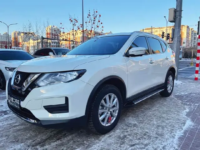 Nissan X-Trail 2023, 20 000 км