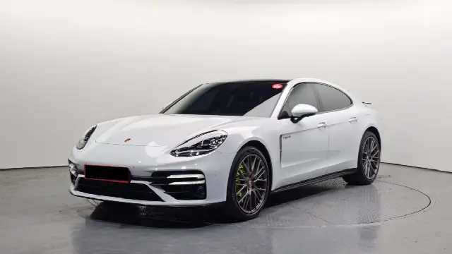 Porsche Panamera 2017, 36 284 км