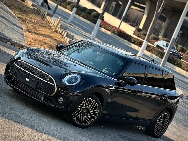 Mini Clubman 2022, 46 000 км