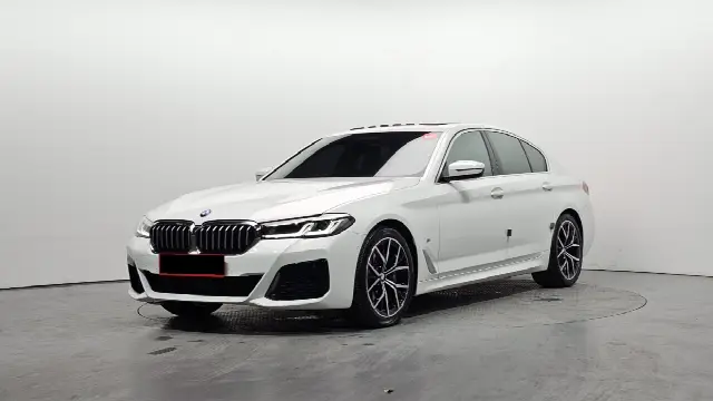 BMW 5 Series 2017, 51 760 км