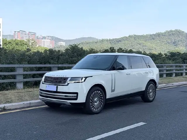 Land Rover Range Rover 2023, 90 000 км