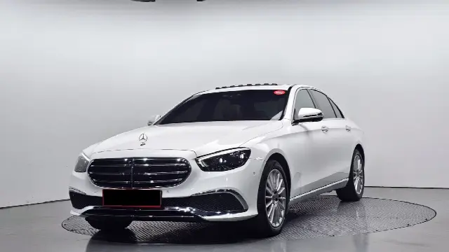 Mercedes-Benz E-Class 2016, 11 055 км