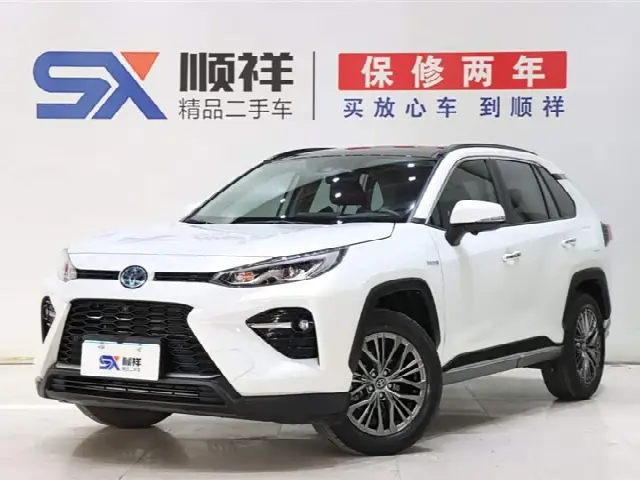 Toyota Wildlander 2023, 27 200 км