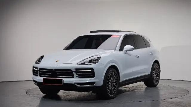 Porsche Cayenne 2019, 32 204 км