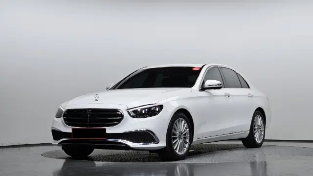 Mercedes-Benz E-Class 2016, 100 117 км