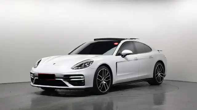 Porsche Panamera 2017, 79 126 км