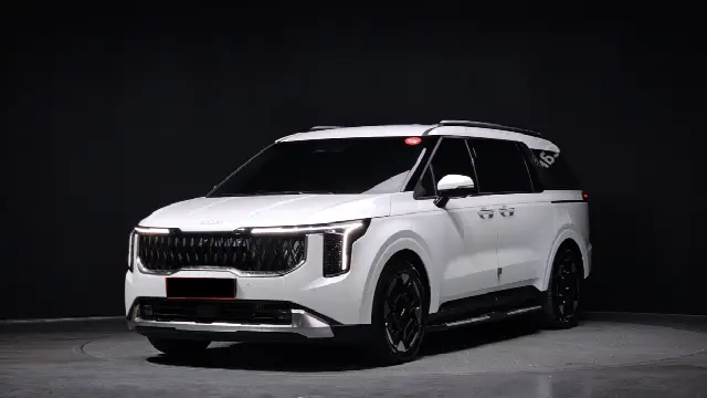 Kia Carnival 2023, 7 161 км