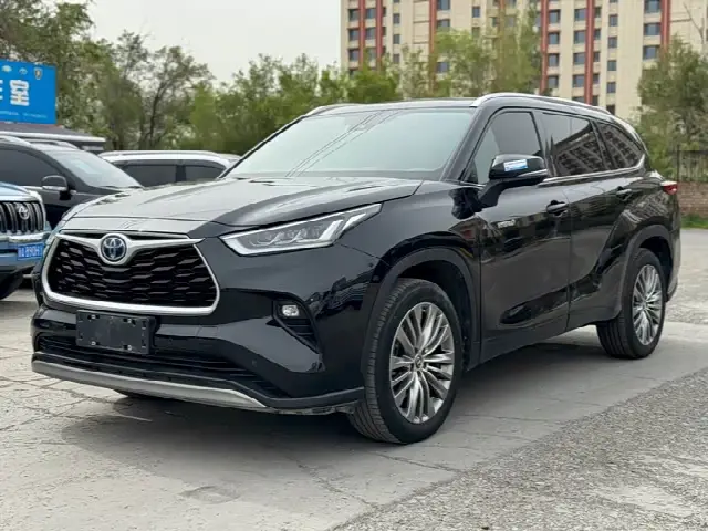 Toyota Highlander 2024, 60 000 км