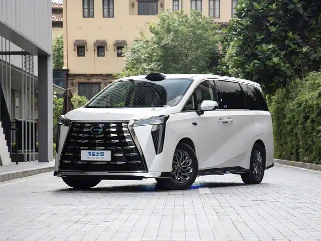 GAC Trumpchi M8 Hybrid 2026, новый