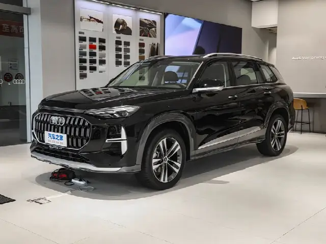 Audi Q6 2026, новый