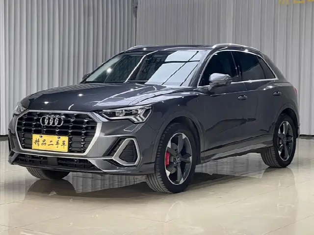 Audi Q3 2023, 70 000 км