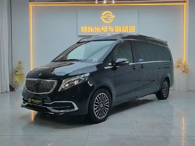 Mercedes-Benz V-Class 2021, 2 800 км