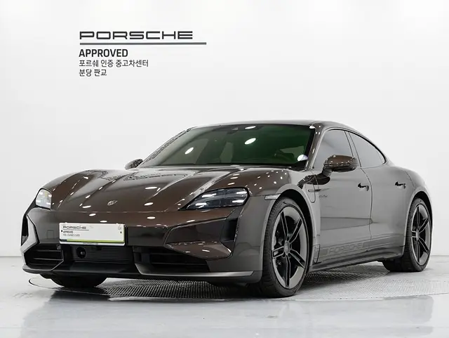 Porsche Taycan 2020, новый