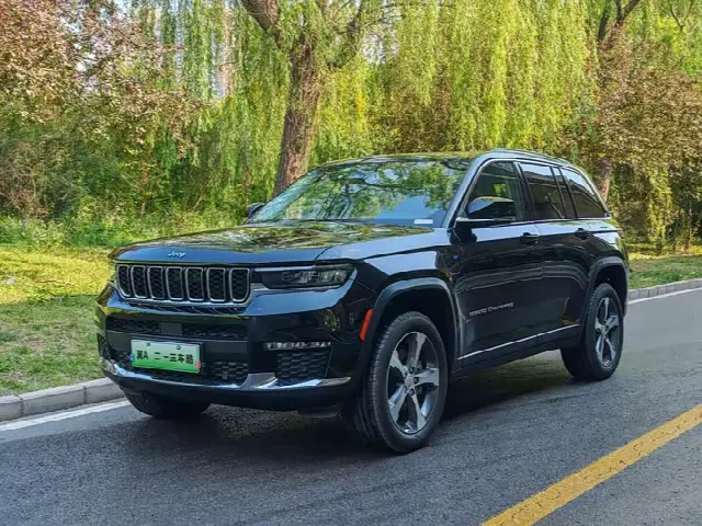 Jeep Grand Cherokee Hybrid — фото из объявления