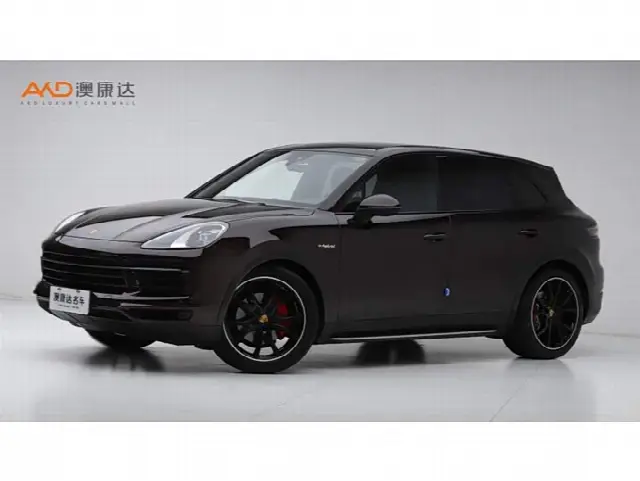 Porsche Cayenne Hybrid 2021, 66 000 км