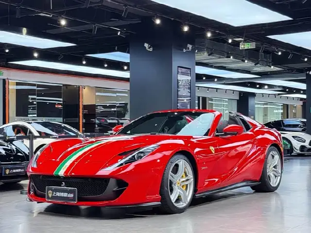 Ferrari 812 2020, 3 200 км