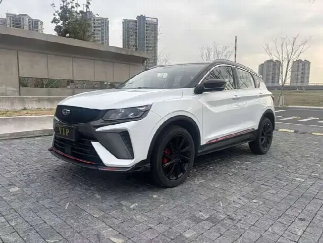 Geely Coolray 2023, 16 000 км