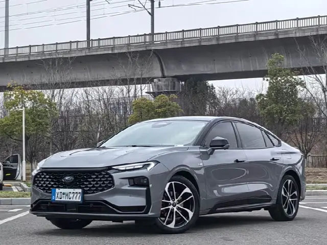Ford Mondeo 2022, 80 000 км