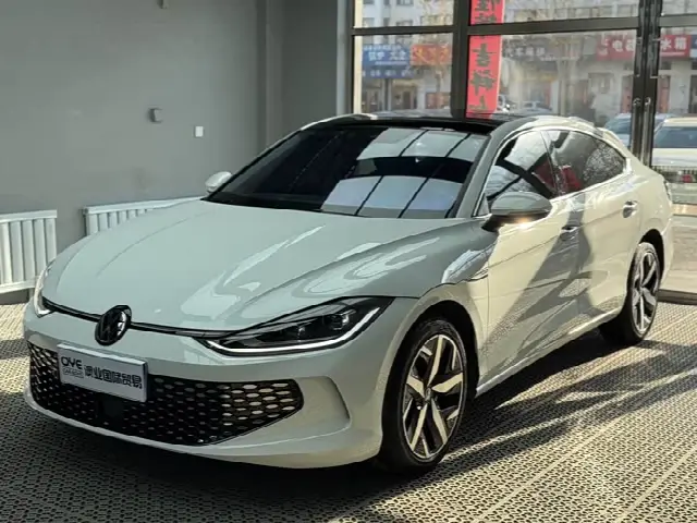 Volkswagen Lamando L 2023, 22 000 км