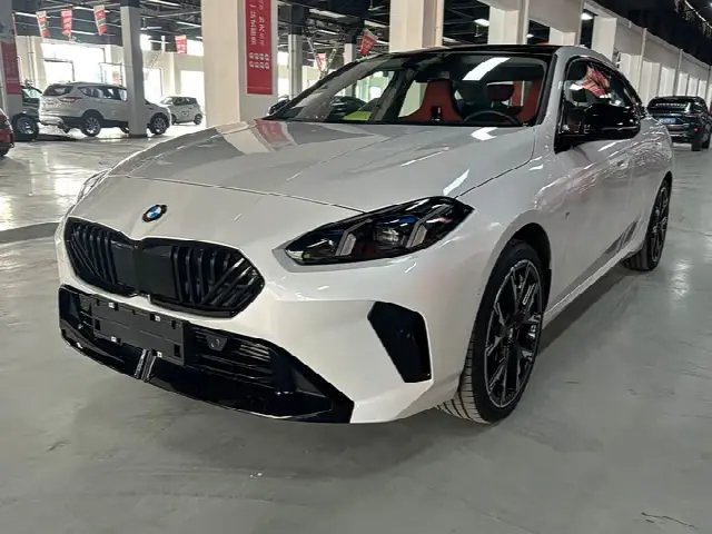 BMW 2 Series 2025, 2 800 км