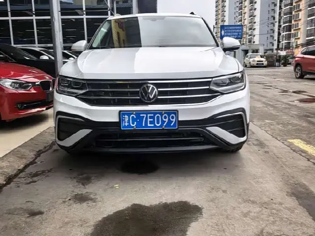 Volkswagen Tiguan L Pro 2023, 60 000 км