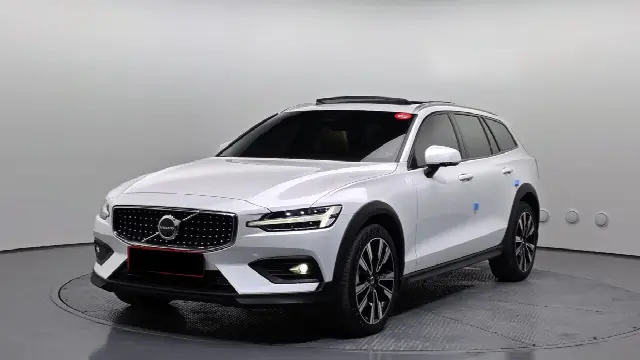 Volvo V60 2019, 18 237 км