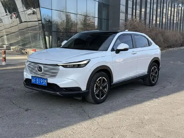 Honda Vezel 2023, 17 000 км