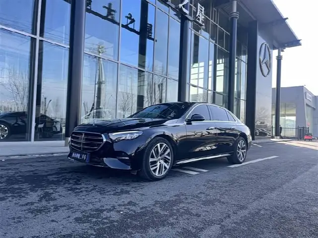 Mercedes-Benz E-Class 2024, 27 000 км