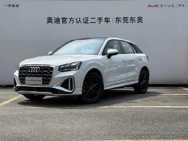 Audi Q2L 2024, 33 000 км
