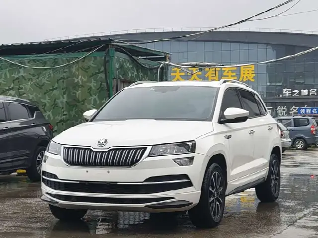 Skoda Karoq 2022, 43 000 км