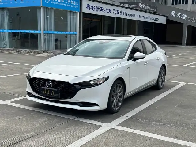 Mazda 3 (Axela) 2022, 49 000 км