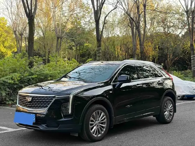 Cadillac XT4 2024, 50 000 км
