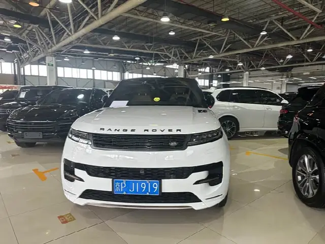 Land Rover Range Rover Sport 2024, 50 000 км