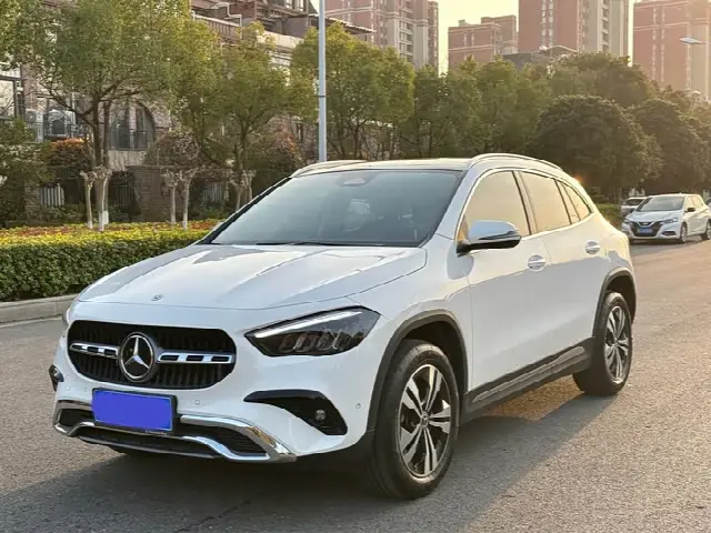 Mercedes-Benz GLA-Class 2024, 9 000 км