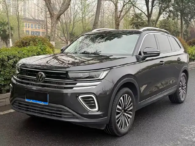 Volkswagen Tavendor 2023, 30 000 км