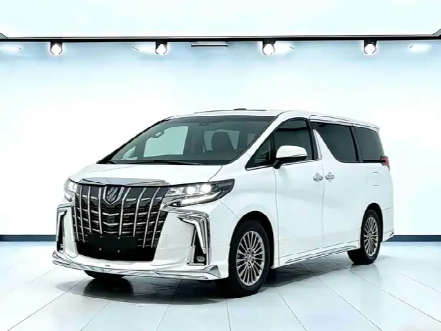 Toyota Alphard 2021, 60 000 км