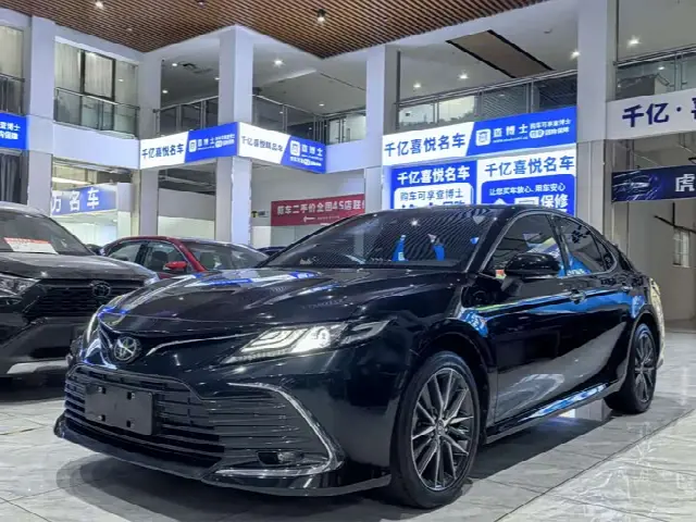 Toyota Camry 2021, 50 000 км