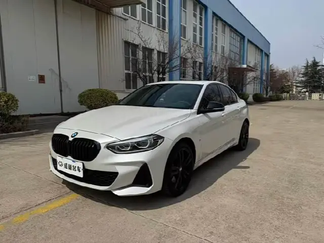 BMW 1 Series 2023, 30 000 км