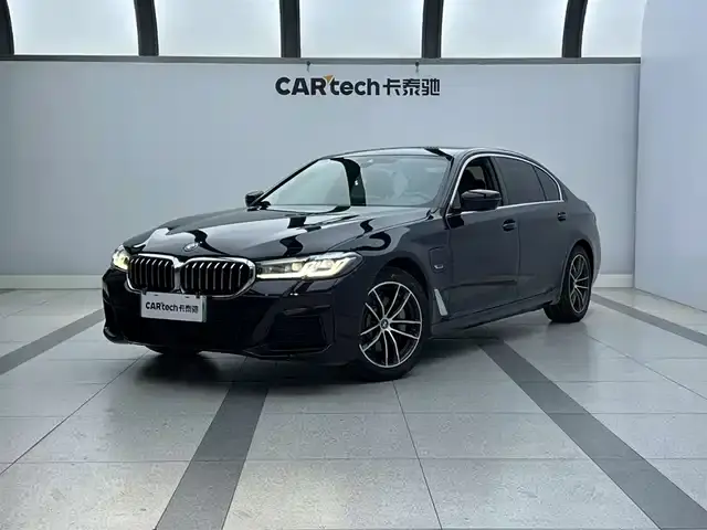 BMW 5 Series Hybrid 2022, 41 000 км