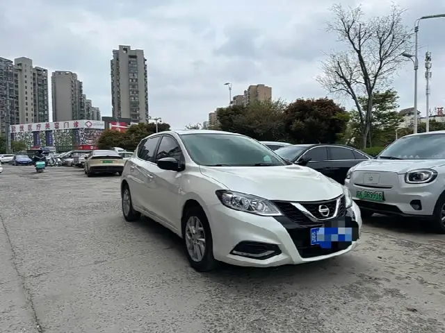 Nissan Tiida 2023, 30 000 км