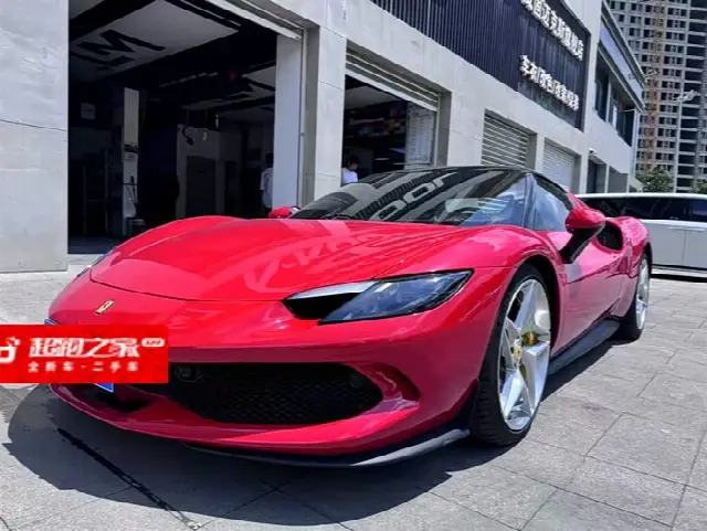 Ferrari 296 2021, 14 000 км