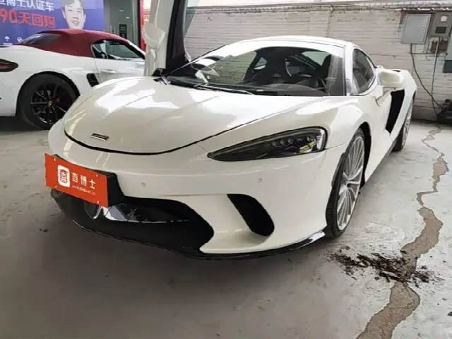McLaren GT 2019, 22 000 км