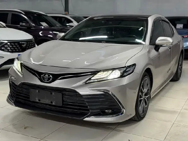 Toyota Camry 2021, 95 000 км