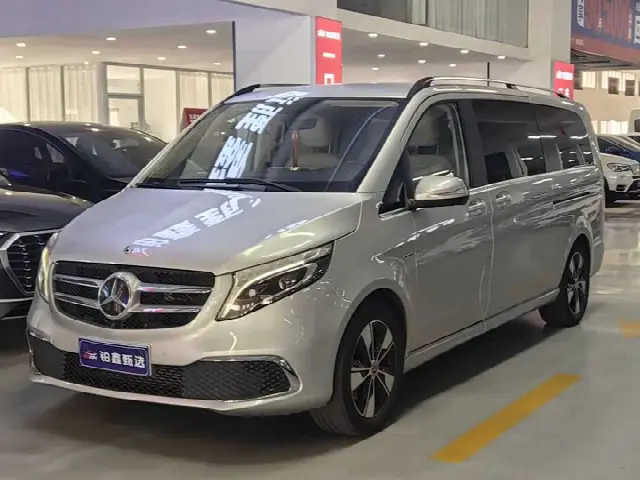 Mercedes-Benz V-Class 2022, 70 000 км