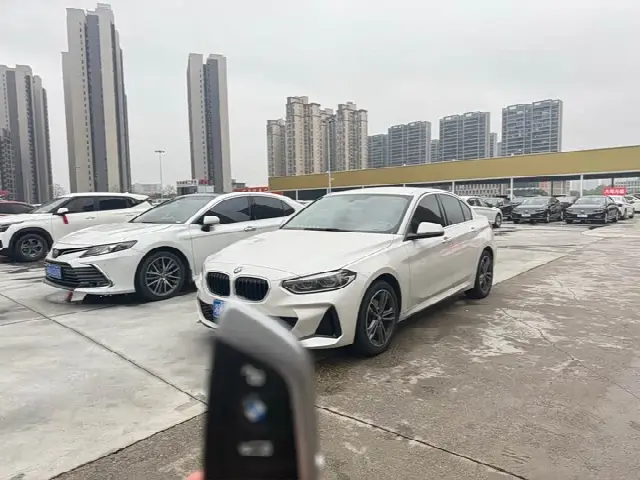 BMW 1 Series 2023, 17 000 км