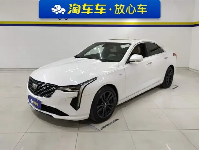 Cadillac CT4 2023, 30 800 км