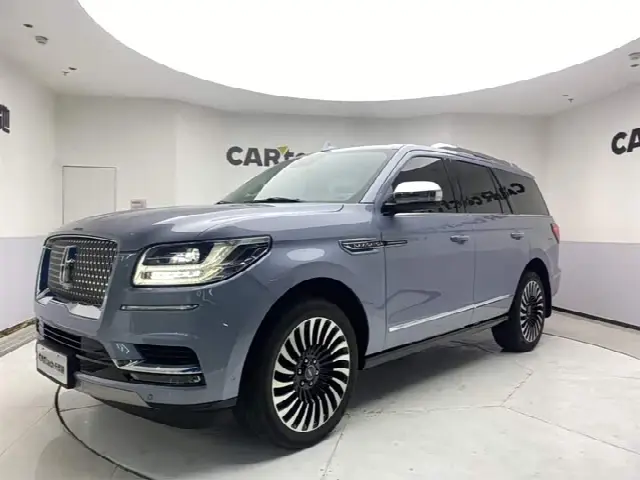 Lincoln Navigator 2020, 16 000 км