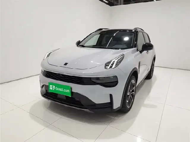 Lynk & Co 01 2023, 76 500 км