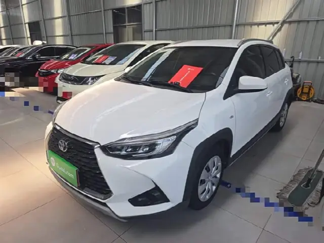 Toyota Yaris L Hatchback 2022, 75 500 км